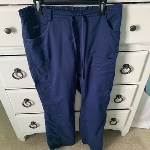 Sid medium tall navy blue scrub pants!